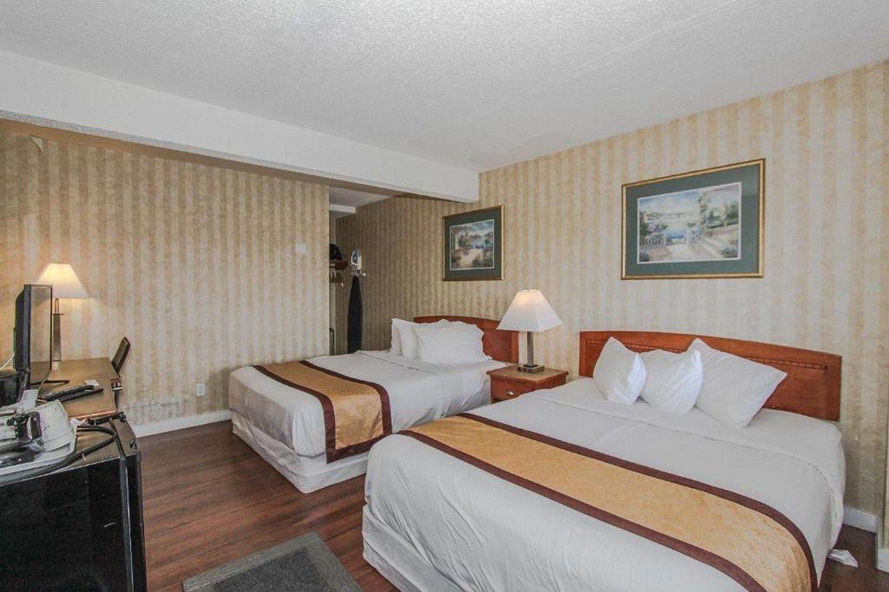 Canadas Best Value Inn Chinook Station YYC Buitenkant foto