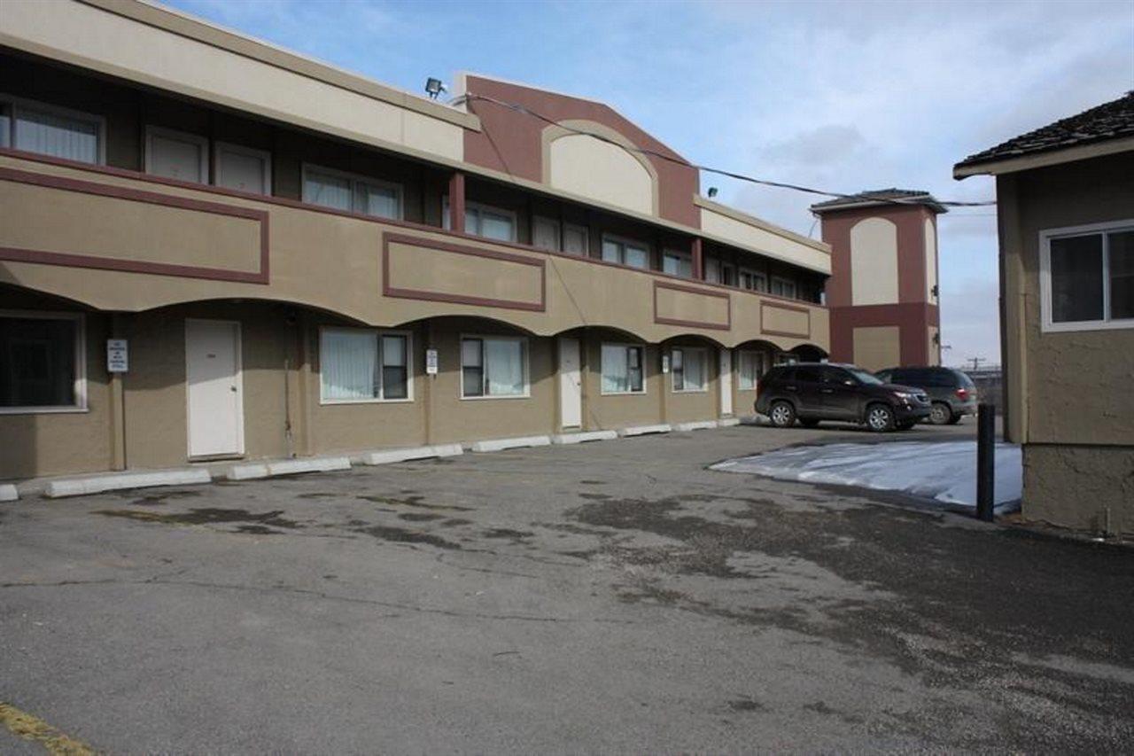 Canadas Best Value Inn Chinook Station YYC Buitenkant foto