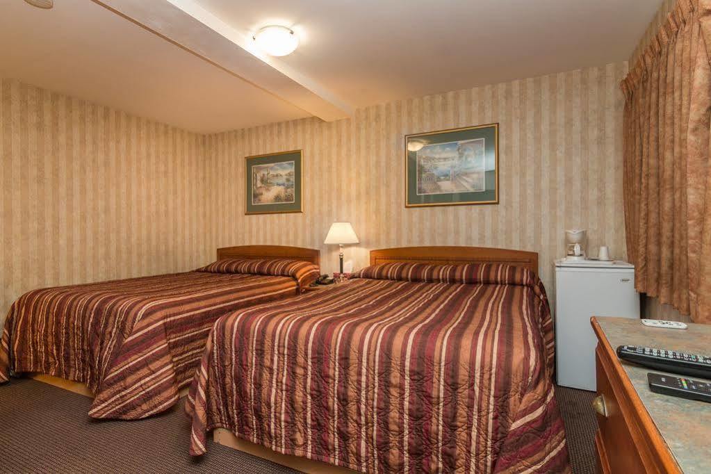 Canadas Best Value Inn Chinook Station YYC Buitenkant foto
