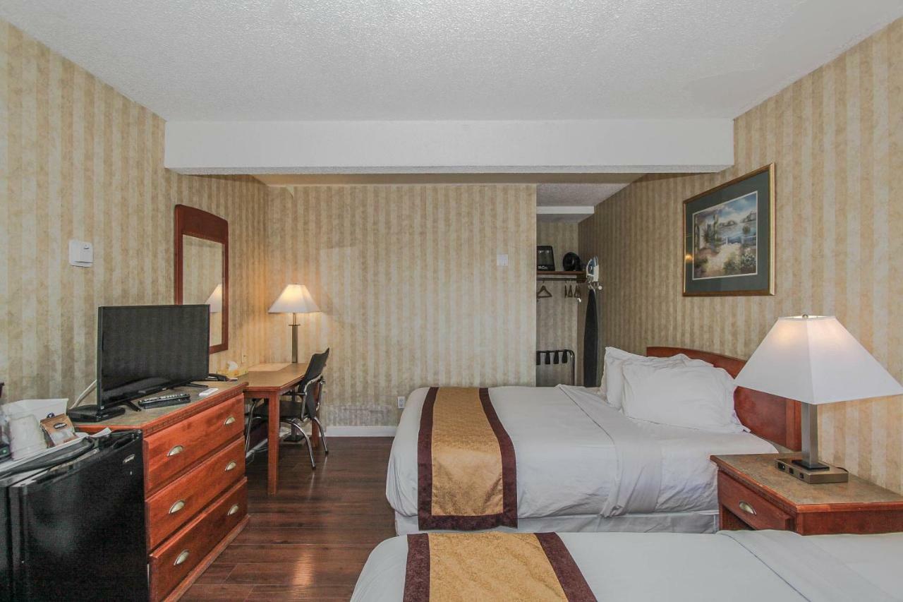 Canadas Best Value Inn Chinook Station YYC Buitenkant foto